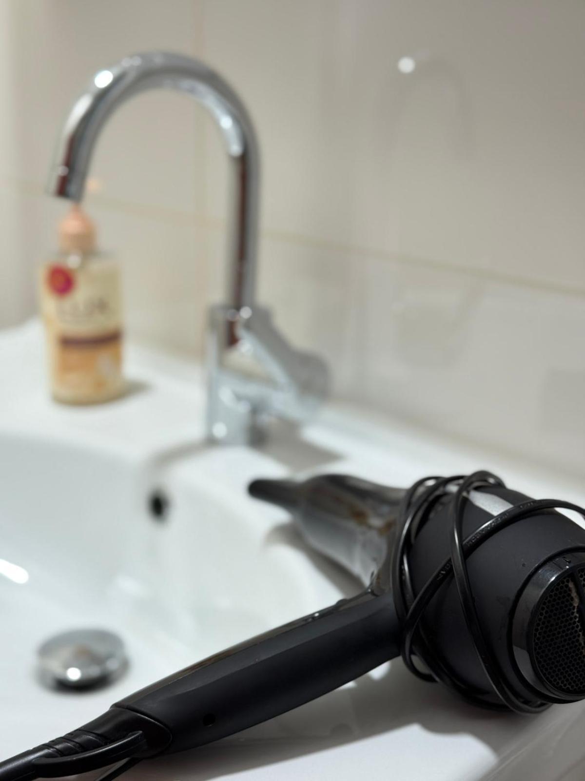 Elato Apartment Florina Luaran gambar
